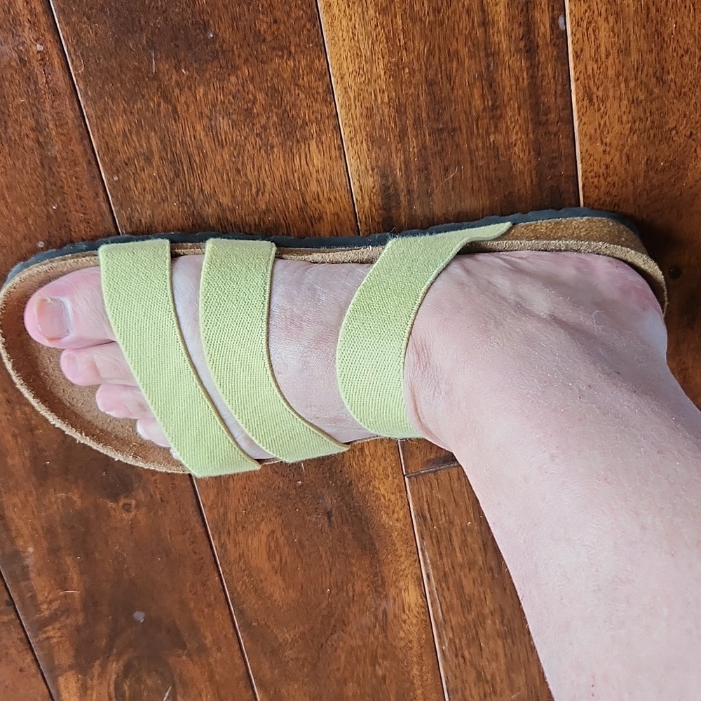 Birkenstock Birki’s Yellow Stretch Strap Sz 9 Sandal - Picture 10 of 13